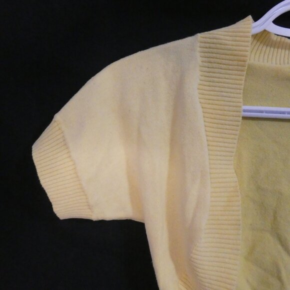 SWS | medium | Charming Yellow Cropped Shrug - Picture 3 of 13
